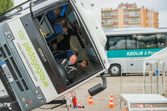 Simulation de v�hicule couch�